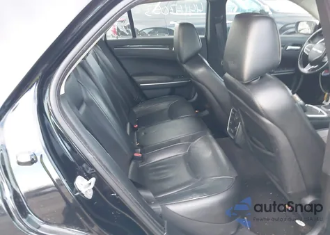 2019 Chrysler 300 Limited z USA, uszkodzony, nr VIN 2C3CCAEGXKH528244